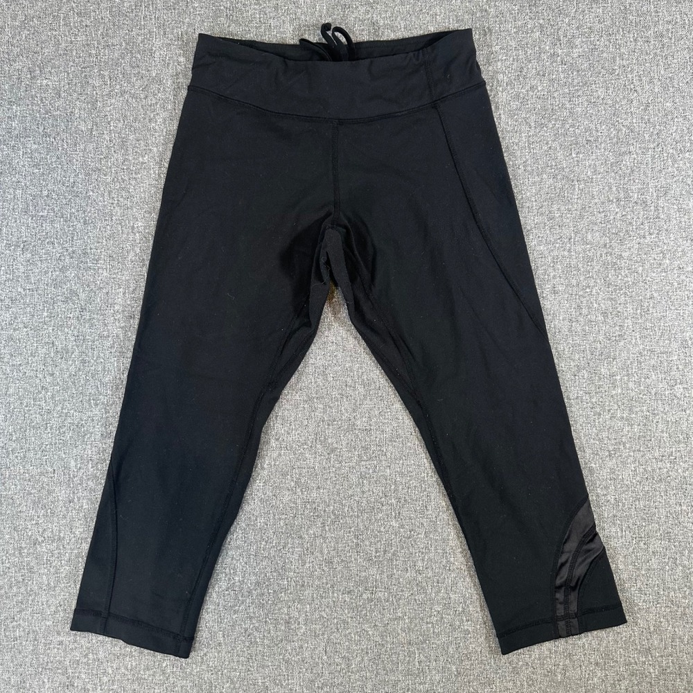 Lululemon Black Crop Leggings Size 8 Yoga Pants Mesh Trim Gym Workout Activewear